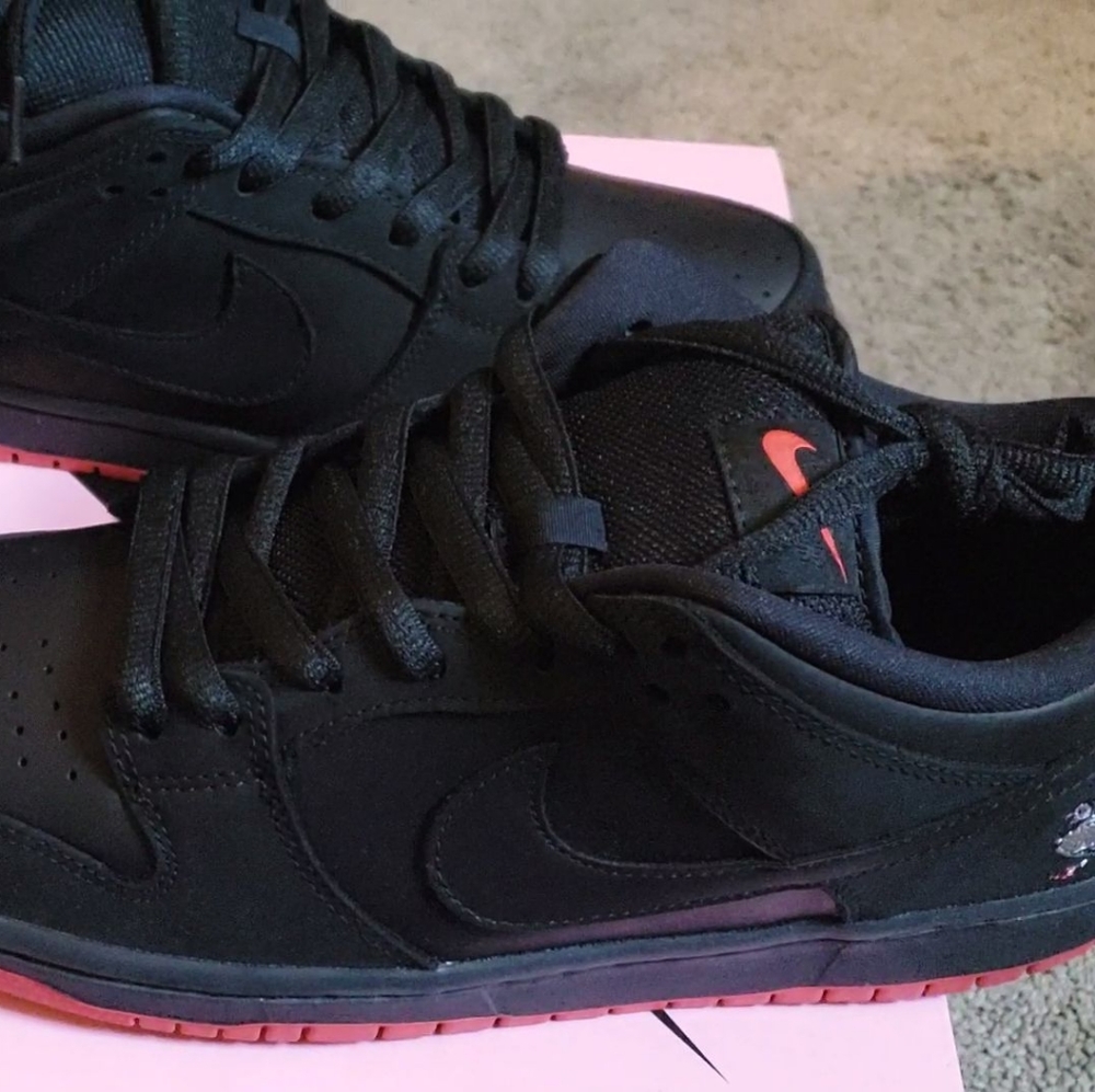 New! Nike SB Dunk Low x Jeff Staples "Blk Pigeon"